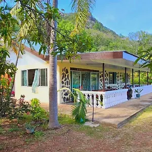 Akivai - Maison De Vacance Ua-pou Marquises Сasa de vacaciones